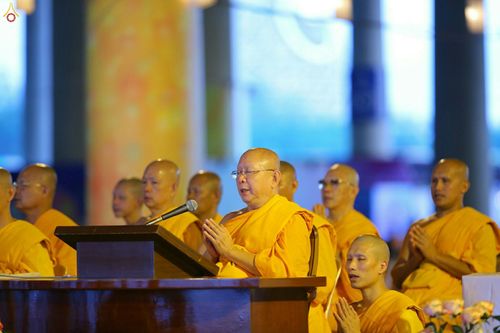 ภาพ No.26831:บุญใหญ่ วันลอยกระทง 2559