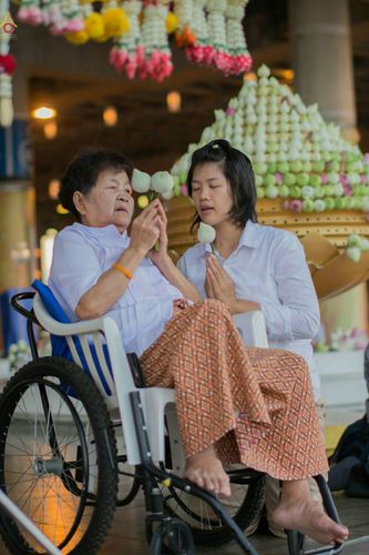 ภาพ No.26837:บุญใหญ่ วันลอยกระทง 2559