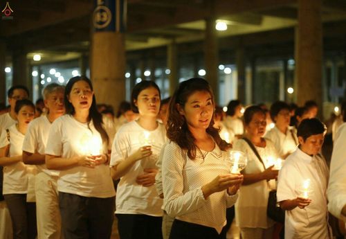 ภาพ No.26854:บุญใหญ่ วันลอยกระทง 2559