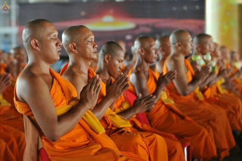 ภาพ No.26869:บุญใหญ่ วันลอยกระทง 2559