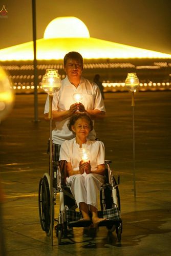 ภาพ No.26891:บุญใหญ่ วันลอยกระทง 2559