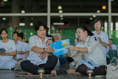 ภาพ No.26928:บุญใหญ่ วันลอยกระทง 2559