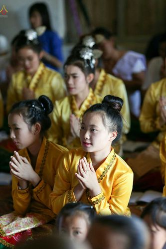 ภาพ No.27038:พิธีทอดกฐินธรรมชัย ณ วัดสามัคคีสวนดอก เอิ่งกาดเต่า นครเชียงตุง สาธารณรัฐแห่งสหภาพเมียนมาร์