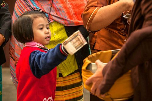 ภาพ No.27057:พิธีทอดกฐินธรรมชัย ณ วัดสามัคคีสวนดอก เอิ่งกาดเต่า นครเชียงตุง สาธารณรัฐแห่งสหภาพเมียนมาร์