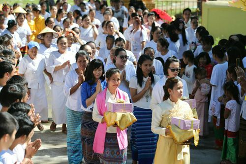ภาพ No.27078:พิธีทอดกฐินธรรมชัย ณ วัดสามัคคีสวนดอก เอิ่งกาดเต่า นครเชียงตุง สาธารณรัฐแห่งสหภาพเมียนมาร์