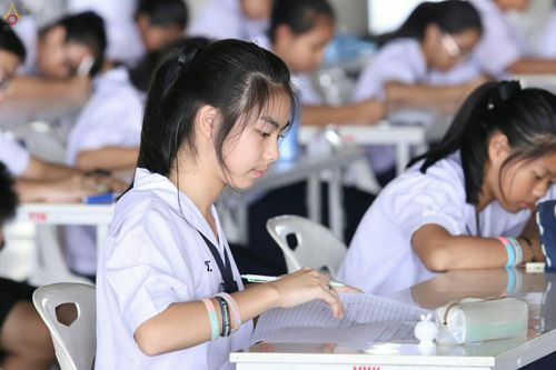 ภาพ No.26969:พิธีสอบธรรมสนามหลวง ธรรมศึกษา ณ วัดพระธรรมกาย ประจำปี พ.ศ. 2559