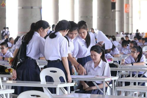ภาพ No.26979:พิธีสอบธรรมสนามหลวง ธรรมศึกษา ณ วัดพระธรรมกาย ประจำปี พ.ศ. 2559