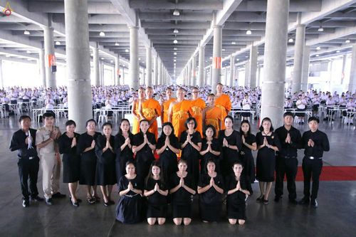 ภาพ No.26997:พิธีสอบธรรมสนามหลวง ธรรมศึกษา ณ วัดพระธรรมกาย ประจำปี พ.ศ. 2559