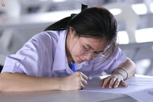 ภาพ No.26995:พิธีสอบธรรมสนามหลวง ธรรมศึกษา ณ วัดพระธรรมกาย ประจำปี พ.ศ. 2559