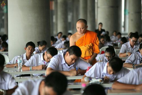 ภาพ No.26989:พิธีสอบธรรมสนามหลวง ธรรมศึกษา ณ วัดพระธรรมกาย ประจำปี พ.ศ. 2559