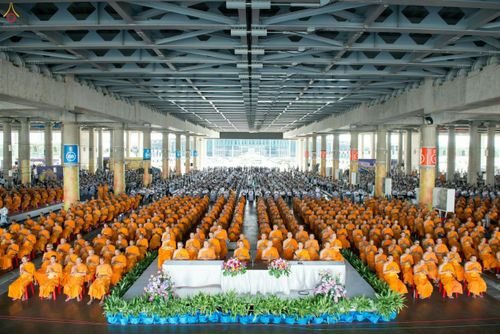 ภาพ No.27095:สวดธัมมจักกัปปวัตตนสูตรบูชาพระมหาธรรมกายเจดีย์พระมหาเจดีย์พระพุทธเจ้าล้านพระองค์