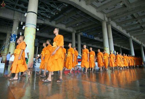 ภาพ No.27102:สวดธัมมจักกัปปวัตตนสูตรบูชาพระมหาธรรมกายเจดีย์พระมหาเจดีย์พระพุทธเจ้าล้านพระองค์