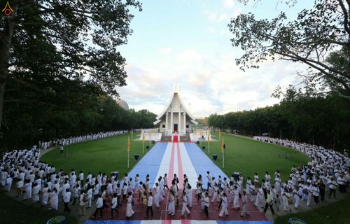 ภาพ No.27126:พิธีบรรพชาอุปสมบทหมู่นาคธรรมทายาทบูชาธรรมพระราชภาวนาจารย์เพื่อน้อมถวายเป็นพระราชกุศล