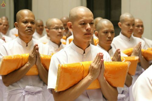 ภาพ No.27143:พิธีบรรพชาอุปสมบทหมู่นาคธรรมทายาทบูชาธรรมพระราชภาวนาจารย์เพื่อน้อมถวายเป็นพระราชกุศล