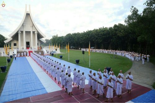 ภาพ No.27190:พิธีบรรพชาอุปสมบทหมู่นาคธรรมทายาทบูชาธรรมพระราชภาวนาจารย์เพื่อน้อมถวายเป็นพระราชกุศล