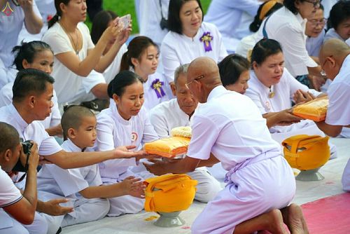 ภาพ No.27191:พิธีบรรพชาอุปสมบทหมู่นาคธรรมทายาทบูชาธรรมพระราชภาวนาจารย์เพื่อน้อมถวายเป็นพระราชกุศล