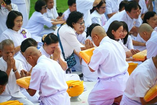 ภาพ No.27198:พิธีบรรพชาอุปสมบทหมู่นาคธรรมทายาทบูชาธรรมพระราชภาวนาจารย์เพื่อน้อมถวายเป็นพระราชกุศล