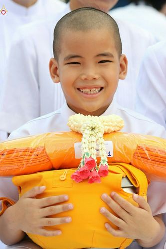 ภาพ No.27208:พิธีบรรพชาอุปสมบทหมู่นาคธรรมทายาทบูชาธรรมพระราชภาวนาจารย์เพื่อน้อมถวายเป็นพระราชกุศล