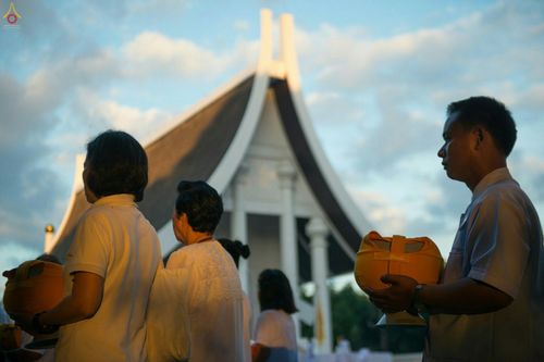 ภาพ No.27213:พิธีบรรพชาอุปสมบทหมู่นาคธรรมทายาทบูชาธรรมพระราชภาวนาจารย์เพื่อน้อมถวายเป็นพระราชกุศล