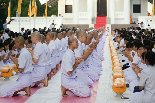 ภาพ No.27219:พิธีบรรพชาอุปสมบทหมู่นาคธรรมทายาทบูชาธรรมพระราชภาวนาจารย์เพื่อน้อมถวายเป็นพระราชกุศล