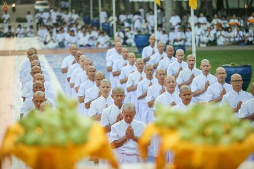 ภาพ No.27222:พิธีบรรพชาอุปสมบทหมู่นาคธรรมทายาทบูชาธรรมพระราชภาวนาจารย์เพื่อน้อมถวายเป็นพระราชกุศล