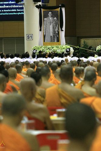 ภาพ No.27244:พิธีสวดพระพุทธมนต์ บำเพ็ญจิตภาวนาครบรอบปัญญาสมวาร (๕๐ วัน)