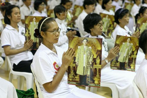 ภาพ No.27245:พิธีสวดพระพุทธมนต์ บำเพ็ญจิตภาวนาครบรอบปัญญาสมวาร (๕๐ วัน)