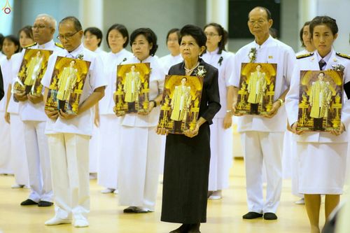 ภาพ No.27250:พิธีสวดพระพุทธมนต์ บำเพ็ญจิตภาวนาครบรอบปัญญาสมวาร (๕๐ วัน)