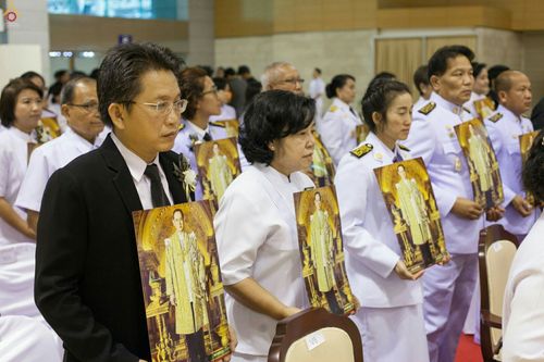 ภาพ No.27257:พิธีสวดพระพุทธมนต์ บำเพ็ญจิตภาวนาครบรอบปัญญาสมวาร (๕๐ วัน)