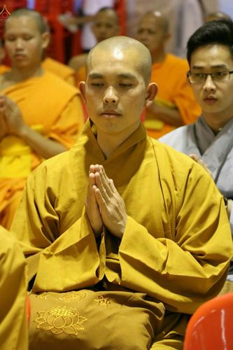 ภาพ No.27275:พิธีสวดพระพุทธมนต์ บำเพ็ญจิตภาวนาครบรอบปัญญาสมวาร (๕๐ วัน)