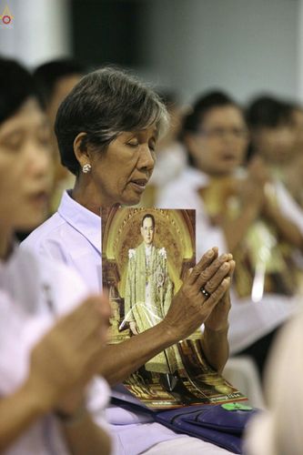 ภาพ No.27277:พิธีสวดพระพุทธมนต์ บำเพ็ญจิตภาวนาครบรอบปัญญาสมวาร (๕๐ วัน)