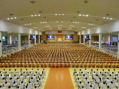 ภาพ No.27279:พิธีสวดพระพุทธมนต์ บำเพ็ญจิตภาวนาครบรอบปัญญาสมวาร (๕๐ วัน)