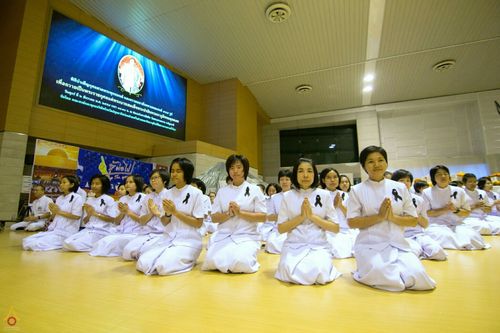 ภาพ No.27290:พิธีสวดพระพุทธมนต์ บำเพ็ญจิตภาวนาครบรอบปัญญาสมวาร (๕๐ วัน)