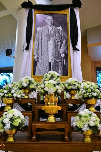 ภาพ No.27291:พิธีสวดพระพุทธมนต์ บำเพ็ญจิตภาวนาครบรอบปัญญาสมวาร (๕๐ วัน)