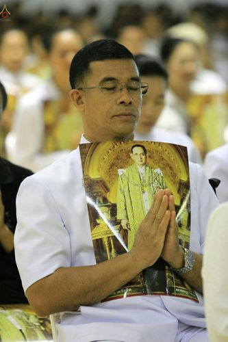 ภาพ No.27292:พิธีสวดพระพุทธมนต์ บำเพ็ญจิตภาวนาครบรอบปัญญาสมวาร (๕๐ วัน)