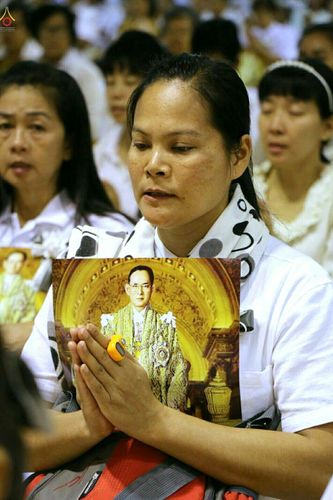 ภาพ No.27302:พิธีสวดพระพุทธมนต์ บำเพ็ญจิตภาวนาครบรอบปัญญาสมวาร (๕๐ วัน)