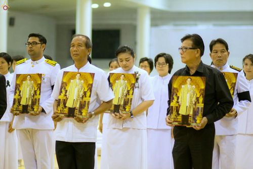 ภาพ No.27301:พิธีสวดพระพุทธมนต์ บำเพ็ญจิตภาวนาครบรอบปัญญาสมวาร (๕๐ วัน)