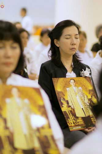 ภาพ No.27311:พิธีสวดพระพุทธมนต์ บำเพ็ญจิตภาวนาครบรอบปัญญาสมวาร (๕๐ วัน)