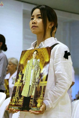 ภาพ No.27325:พิธีสวดพระพุทธมนต์ บำเพ็ญจิตภาวนาครบรอบปัญญาสมวาร (๕๐ วัน)