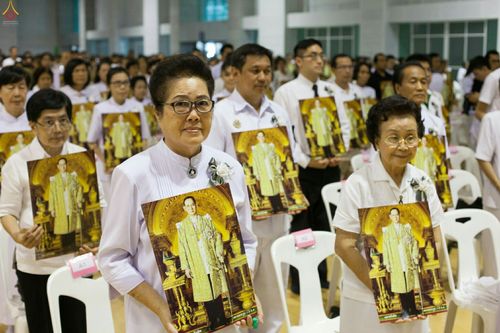 ภาพ No.27336:พิธีสวดพระพุทธมนต์ บำเพ็ญจิตภาวนาครบรอบปัญญาสมวาร (๕๐ วัน)