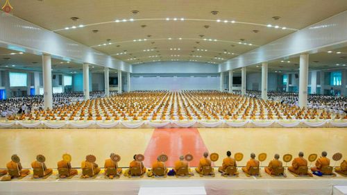 ภาพ No.27342:พิธีสวดพระพุทธมนต์ บำเพ็ญจิตภาวนาครบรอบปัญญาสมวาร (๕๐ วัน)