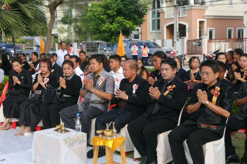 ภาพ No.27536:ประมวลภาพตักบาตรพระ 309 รูป ณ หมู่บ้านภัสสร 3 ต.คลองสาม อ.คลองหลวง จ.ปทุมธานี