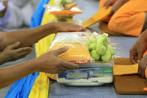 ภาพ No.27370:ประมวลภาพงานบุญวันอาทิตย์ต้นเดือน 4 ธันวาคม พ.ศ. 2559