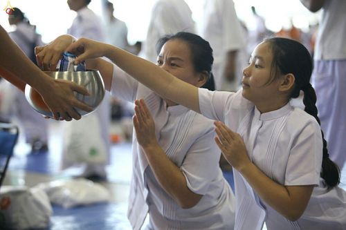 ภาพ No.27425:ประมวลภาพงานบุญวันอาทิตย์ต้นเดือน 4 ธันวาคม พ.ศ. 2559