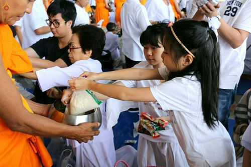 ภาพ No.27440:ประมวลภาพงานบุญวันอาทิตย์ต้นเดือน 4 ธันวาคม พ.ศ. 2559