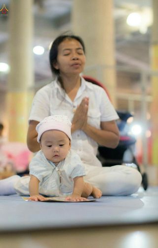 ภาพ No.27882:พิธีปิดแผ่นทองระฆังธรรม เข้าสู่ยุคชาวศิวิไลซ์และพิธีสวดธัมมจักกัปปวัตนสูตร