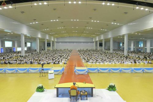 ภาพ No.27891:พิธีปิดแผ่นทองระฆังธรรม เข้าสู่ยุคชาวศิวิไลซ์และพิธีสวดธัมมจักกัปปวัตนสูตร