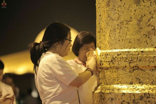 ภาพ No.27931:พิธีปิดแผ่นทองระฆังธรรม เข้าสู่ยุคชาวศิวิไลซ์และพิธีสวดธัมมจักกัปปวัตนสูตร