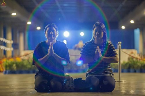 ภาพ No.27934:พิธีปิดแผ่นทองระฆังธรรม เข้าสู่ยุคชาวศิวิไลซ์และพิธีสวดธัมมจักกัปปวัตนสูตร