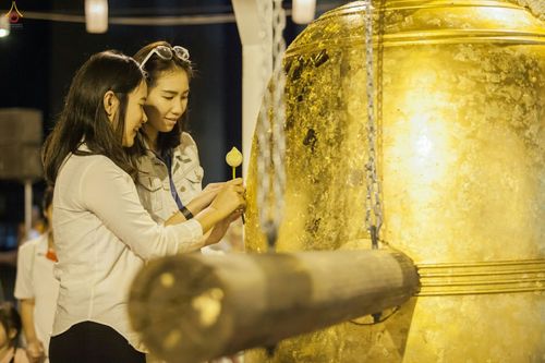 ภาพ No.27956:พิธีปิดแผ่นทองระฆังธรรม เข้าสู่ยุคชาวศิวิไลซ์และพิธีสวดธัมมจักกัปปวัตนสูตร